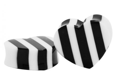 Плаги Striped heart из рога буйвола и кости со смолой (шт)